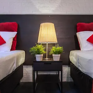 *** Motel Ascot Budget & Residences Australia