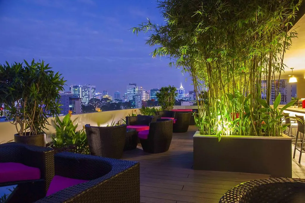 Emm Hotel Saigon Хошимин