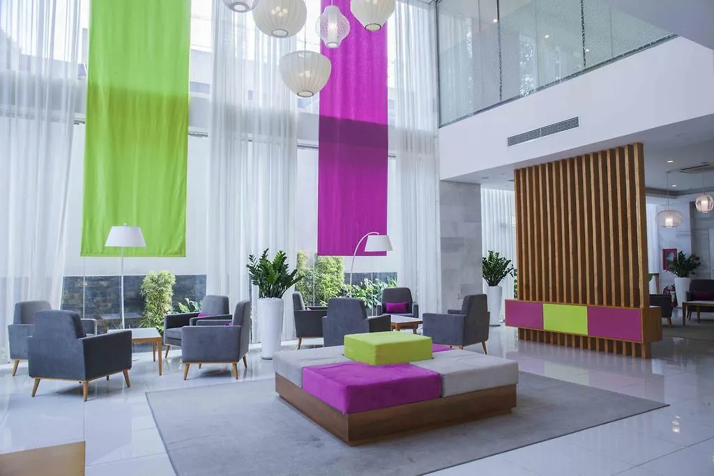 Emm Hotel Saigon Хошимин