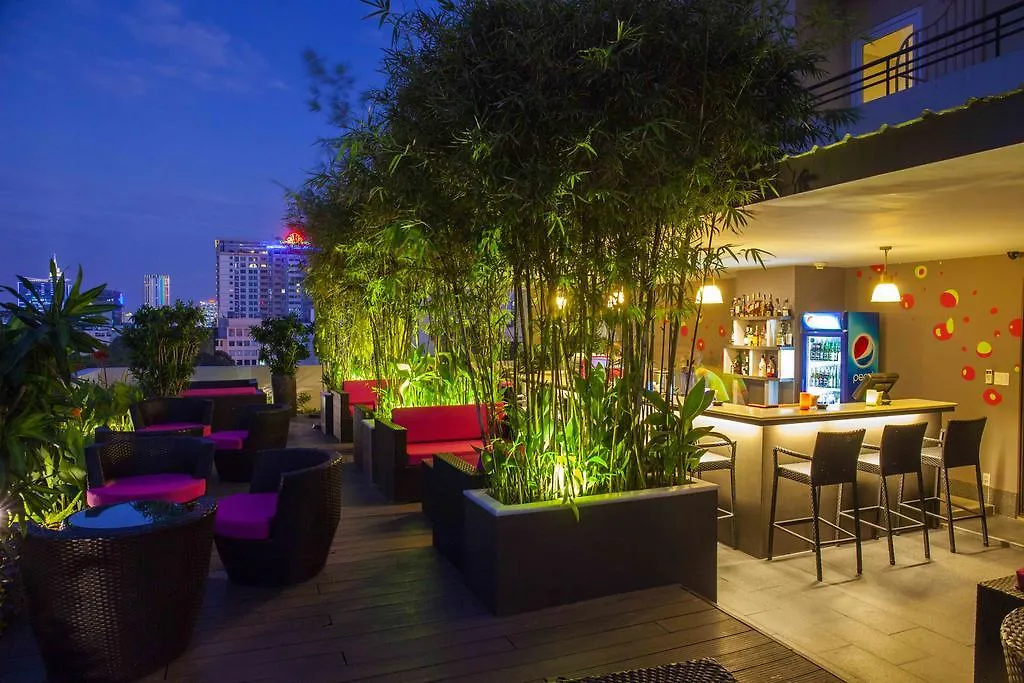 Emm Hotel Saigon Хошимин
